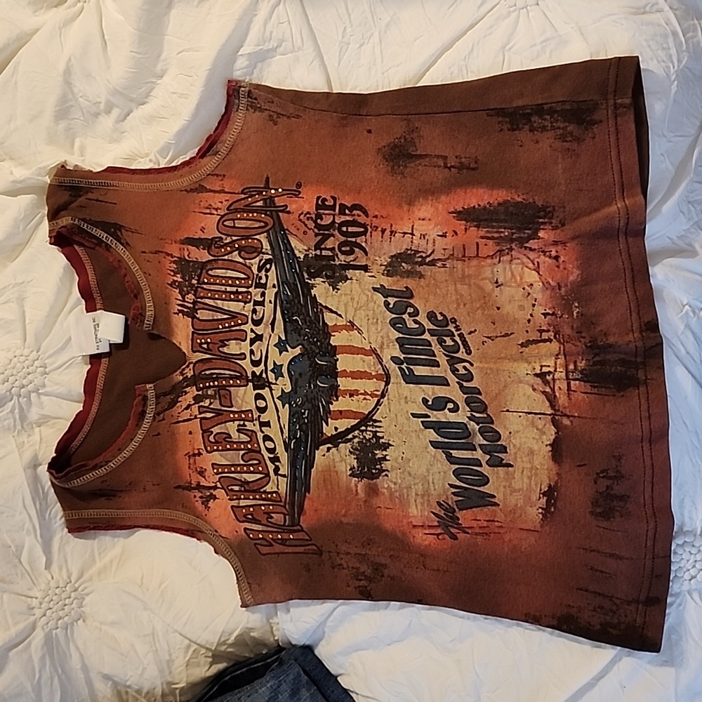 Women's Harley Davison shirt